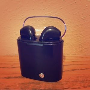 Off-Brand Black Air Pods